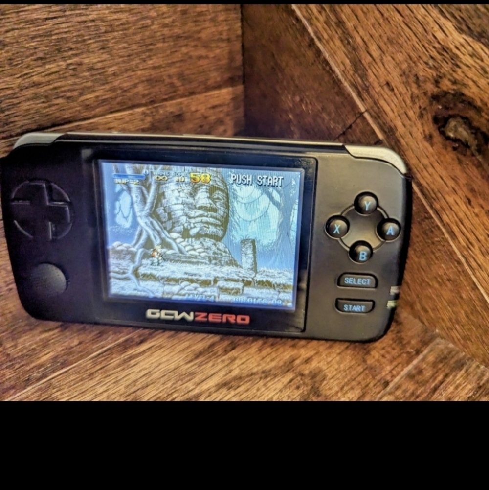 Video Game System Emulator GCW Zero Open Source Portable video game system